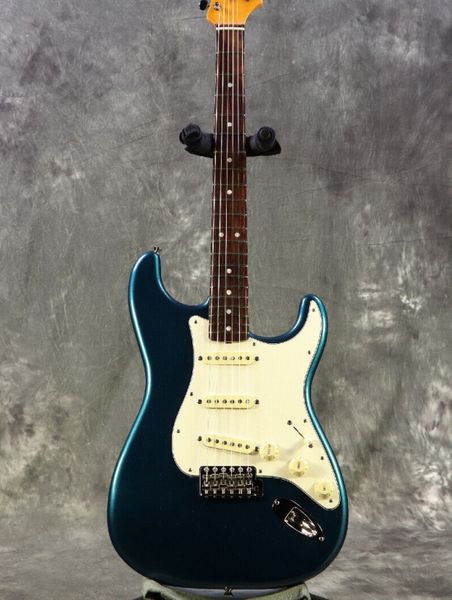 tak ashi kato st tokyo skapara takashi kato signature electric guitar as same of the pictures
tak ashi kato st tokyo skapara takashi kato signature electric guitar as same of the pictures