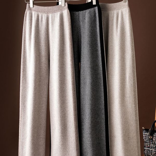 women's pants s striped high waist slim wool wide leg 2023 autumn winter fashion knit casual loose elastic women straight pant 230828, Black;white
women's pants s striped high waist slim wool wide leg 2023 autumn winter fashion knit casual loose elastic women straight pant 230828, Black;white