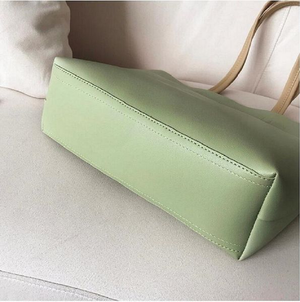 new embossed printing designer bag fashion women chain bag crossbody bags clutch handbag fchdscvsdamhvb
new embossed printing designer bag fashion women chain bag crossbody bags clutch handbag fchdscvsdamhvb