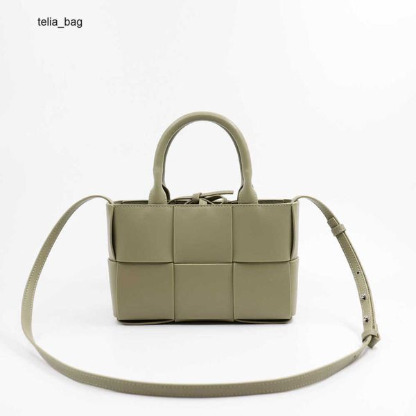 arco luxury child-and-mother bag classic hand-woven bottegaas girl trendy bags simple venetaas versatile 2023 large size fashionable women&#
arco luxury child-and-mother bag classic hand-woven bottegaas girl trendy bags simple venetaas versatile 2023 large size fashionable women&#