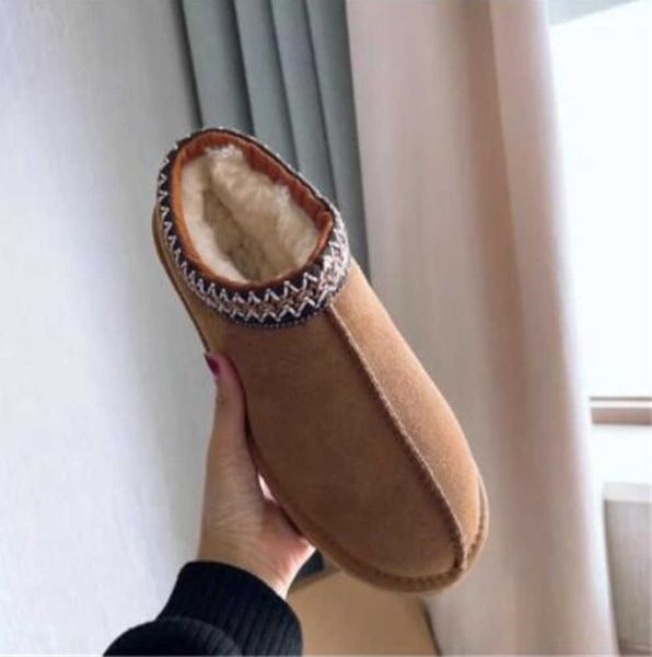 new style all kinds of fashion classic snow boots designer ultra mini tasman slipper deal women half warm boot winter fur plush satin tazzs, Black
new style all kinds of fashion classic snow boots designer ultra mini tasman slipper deal women half warm boot winter fur plush satin tazzs, Black