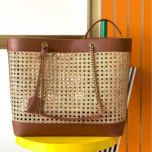 cowhide leather shopping bag plain vertical weaving handbag women tote bags fashion letter print hollow out weave shoulder bags large capaci
cowhide leather shopping bag plain vertical weaving handbag women tote bags fashion letter print hollow out weave shoulder bags large capaci