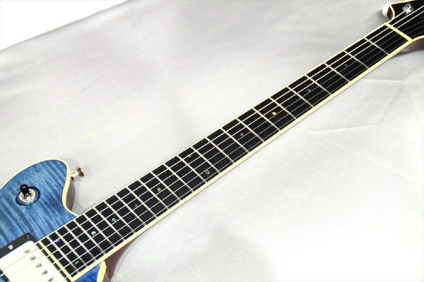 t's guitars arc std 24 797522 electric guitar as same of the pictures
t's guitars arc std 24 797522 electric guitar as same of the pictures