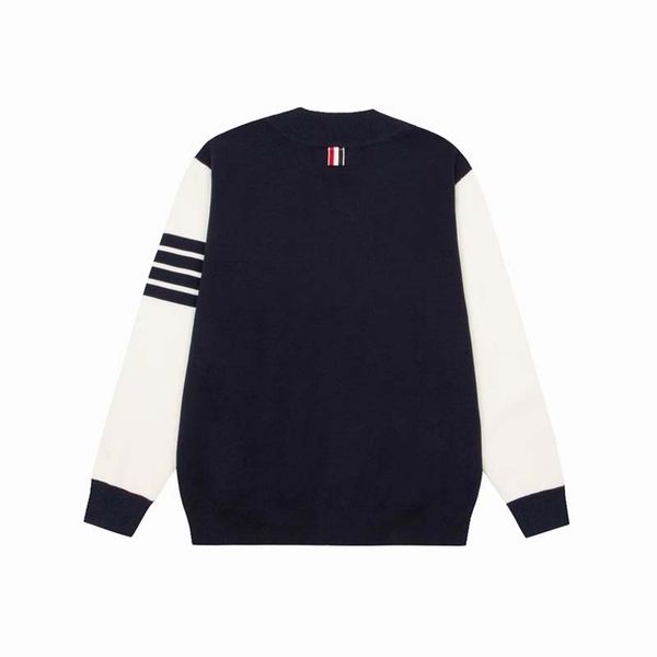 autumn and winter new classic four bar knitted sweater with color matching striped zipper cardigan and wool sweater, White;black
autumn and winter new classic four bar knitted sweater with color matching striped zipper cardigan and wool sweater, White;black
