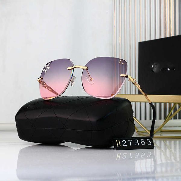 designer sunglasses for women 2023 frameless large frame women's xiaoxiang new glasses71pg, White;black
designer sunglasses for women 2023 frameless large frame women's xiaoxiang new glasses71pg, White;black
