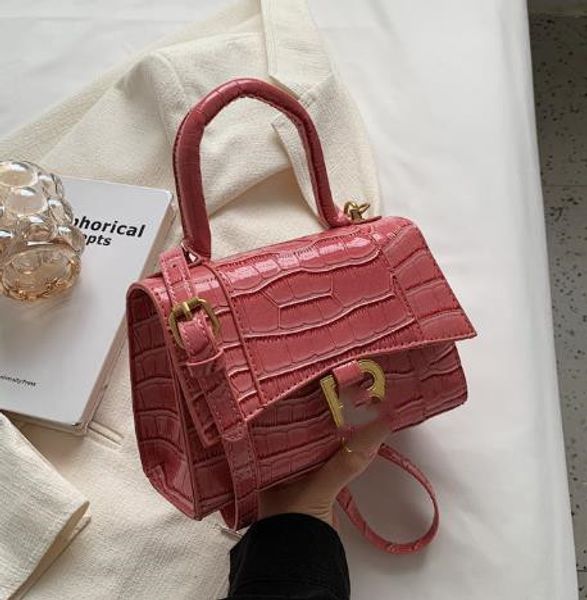 messenger bags for women fashion women's bag new western style small square bag bright leather crocodile pattern shoulder
messenger bags for women fashion women's bag new western style small square bag bright leather crocodile pattern shoulder