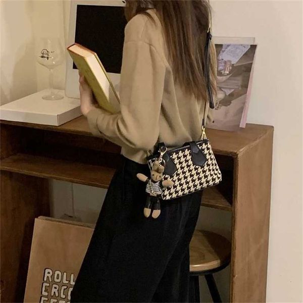 evening bags handbag small size spring summer niche new women's bag feeling french mini crossbody 230828
evening bags handbag small size spring summer niche new women's bag feeling french mini crossbody 230828