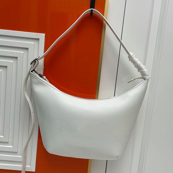 new underarm bag tote handbag calfskin backpack designer brand bag stylish commuter bag luxury bag
new underarm bag tote handbag calfskin backpack designer brand bag stylish commuter bag luxury bag