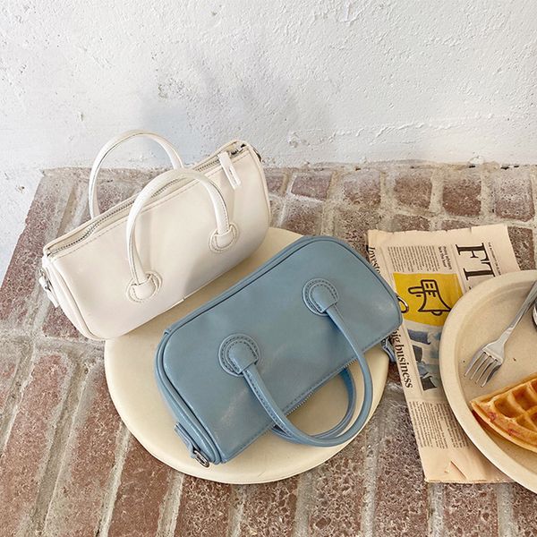 evening bags solid color small bag with two shoulder strap's fashion crossbody classic versatile handbag lady 230829
evening bags solid color small bag with two shoulder strap's fashion crossbody classic versatile handbag lady 230829