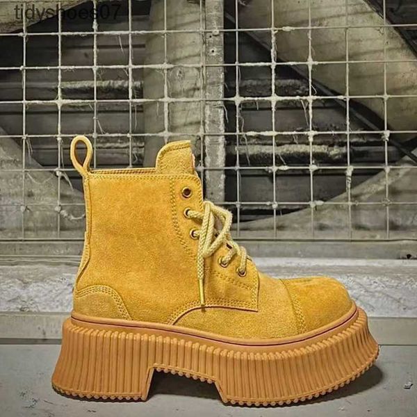 original smfk cross flower martin boots women's summer thin yellow thick sole short boots 2023 new boots, Black
original smfk cross flower martin boots women's summer thin yellow thick sole short boots 2023 new boots, Black