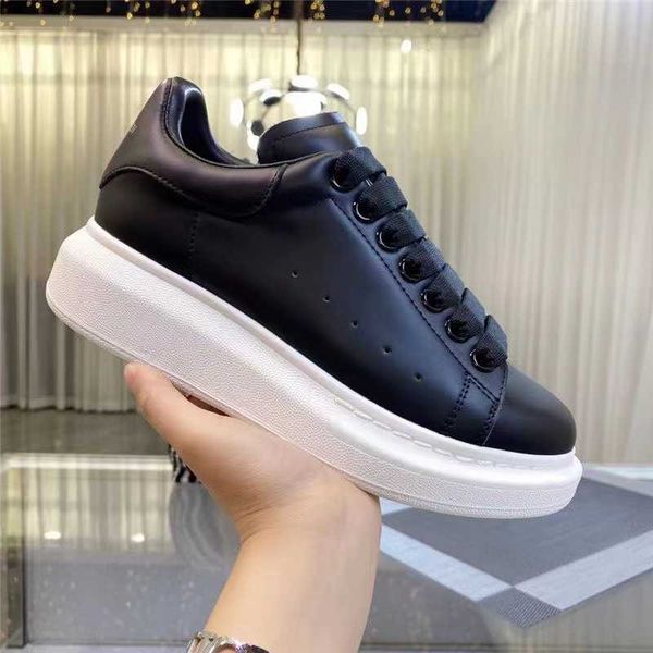luxury 2023 genuine leather women platform casual sneakers autumn fashion sports vulcanized man shoes35-45
luxury 2023 genuine leather women platform casual sneakers autumn fashion sports vulcanized man shoes35-45