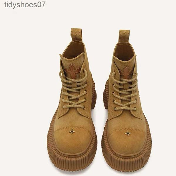 smfk gingerbread desert boots same suede cowhide mid sleeve lace up martin boots, Black 
smfk gingerbread desert boots same suede cowhide mid sleeve lace up martin boots, Black