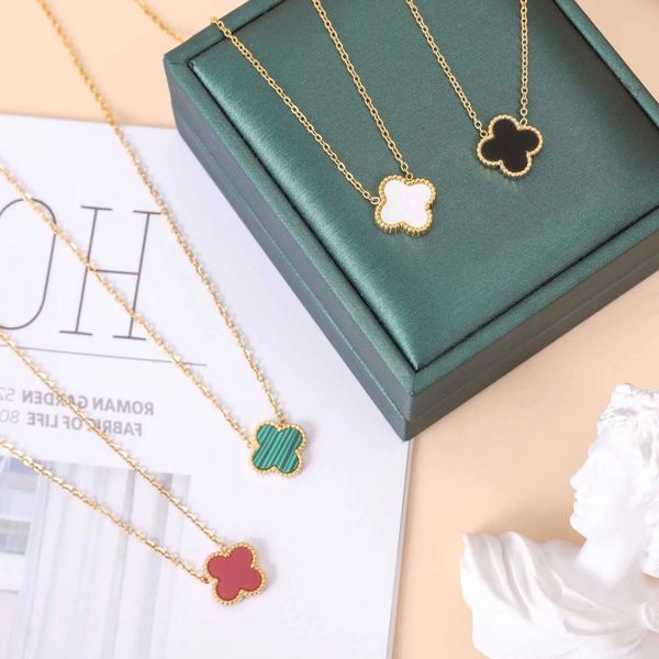 fashional new womens luxury designer necklace fashion flowers four-leaf clover cleef pendant necklace 18k gold necklaces jewelry, Silver
fashional new womens luxury designer necklace fashion flowers four-leaf clover cleef pendant necklace 18k gold necklaces jewelry, Silver
