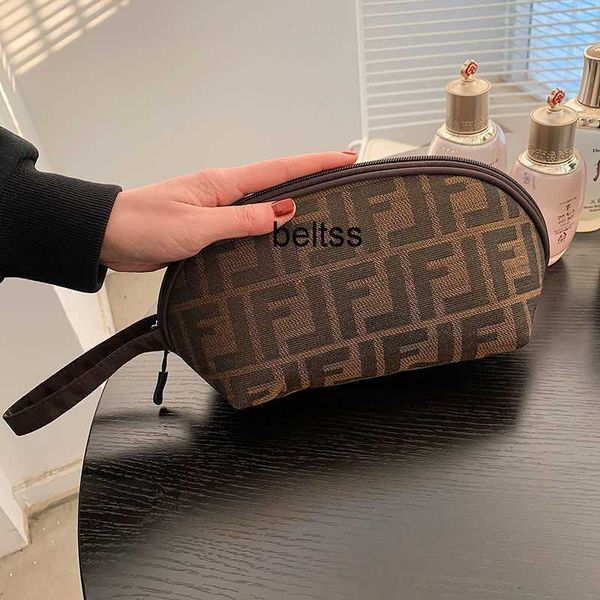 tote bag women's ff business trip portable storage bag large capacity hand holding wallet simple make-up bag mobile phone bag
tote bag women's ff business trip portable storage bag large capacity hand holding wallet simple make-up bag mobile phone bag