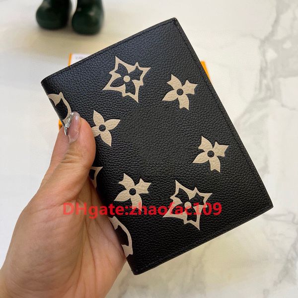 2023 fashion women wallet pu leather wallet single zipper wallets lady ladies long classical purse with card orange box, Red;black
2023 fashion women wallet pu leather wallet single zipper wallets lady ladies long classical purse with card orange box, Red;black