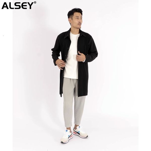 men's trench coats alsey miyake pleated fall winter fashion singlebreasted lapel mediumlength coat jackets for clothing 230828, Tan;black
men's trench coats alsey miyake pleated fall winter fashion singlebreasted lapel mediumlength coat jackets for clothing 230828, Tan;black