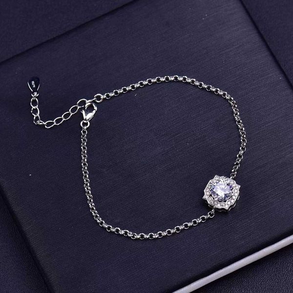 designer bracelet harry w luxury ms stone 925 silver precision luxury inlaid gift for girlfriend and wife versatile accessories valentine�, Golden;silver
designer bracelet harry w luxury ms stone 925 silver precision luxury inlaid gift for girlfriend and wife versatile accessories valentine�, Golden;silver
