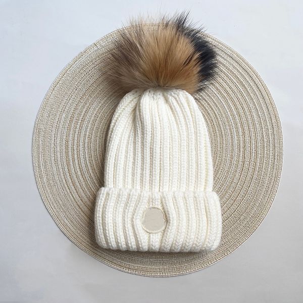 designer bonnet knitted fur pom pom hat stitched logo, solid and durable fashion windproof warm letter pom hat neutral high quality, Blue;gray
designer bonnet knitted fur pom pom hat stitched logo, solid and durable fashion windproof warm letter pom hat neutral high quality, Blue;gray