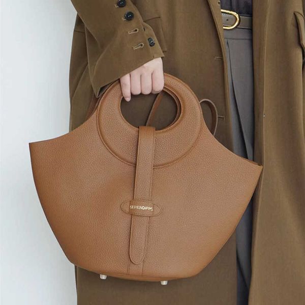 crossbody bag white factory bag new single shoulder bag light luxury small premium large capacity basket bag
crossbody bag white factory bag new single shoulder bag light luxury small premium large capacity basket bag
