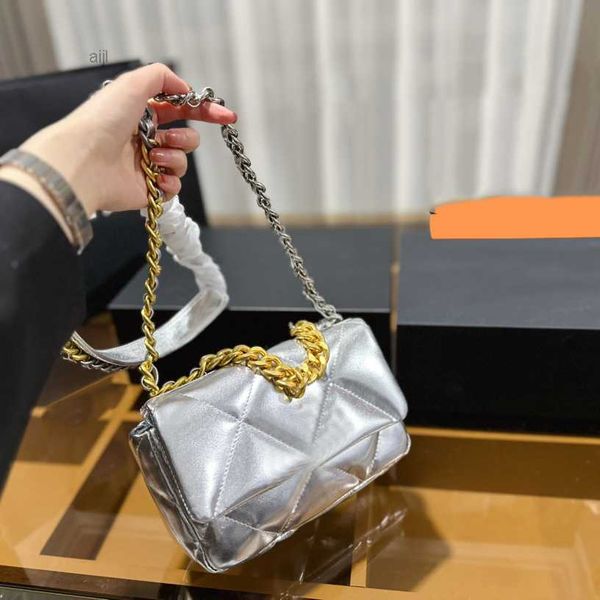 womens classic 19 collection lambskin quilted bags flap bracelet chain handle totes gold metal hardware crossbody shoulder handbags 13 color
womens classic 19 collection lambskin quilted bags flap bracelet chain handle totes gold metal hardware crossbody shoulder handbags 13 color