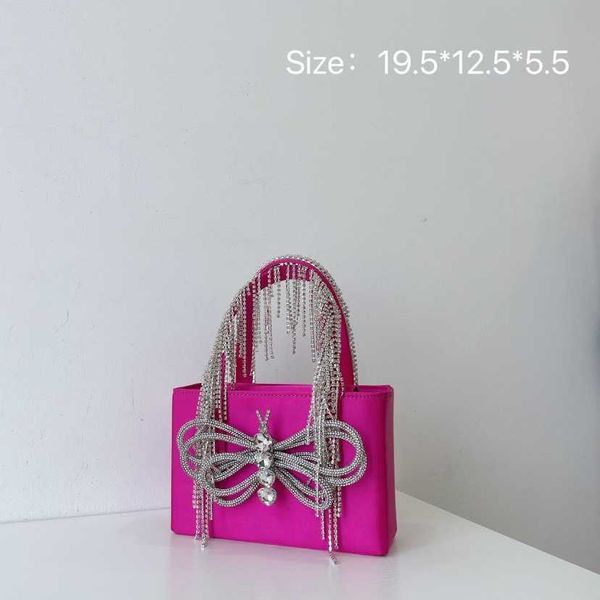 women s bag 2023 new korean net red rhinestone tassel bow chain small square portable one shoulder messenger 230830
women s bag 2023 new korean net red rhinestone tassel bow chain small square portable one shoulder messenger 230830