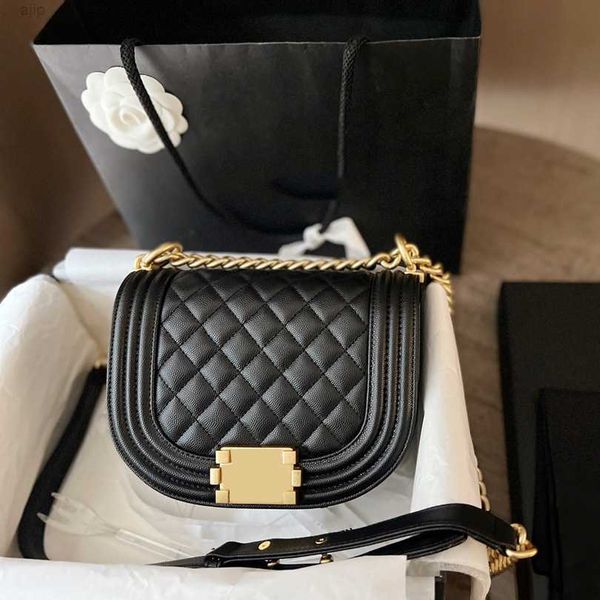 18x16cm classic mini flap boy quilted bags caviar leather cowhide totes ghw crossbody shoulder handbags large capacity fashion trends
18x16cm classic mini flap boy quilted bags caviar leather cowhide totes ghw crossbody shoulder handbags large capacity fashion trends