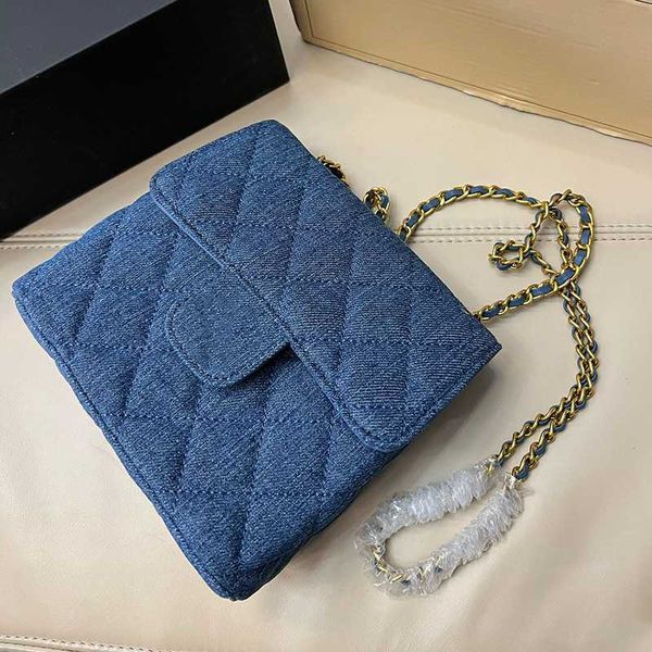 1990 vintage dark blue denim sqaure bags classic mini flap gold metal hardware matelasse chain crossbody shoulder ghw purse cosmetic case de
1990 vintage dark blue denim sqaure bags classic mini flap gold metal hardware matelasse chain crossbody shoulder ghw purse cosmetic case de