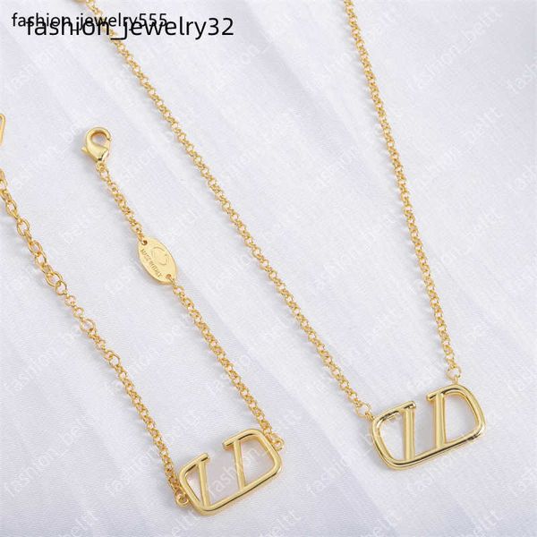 bracelet necklace luxury jewelry sets necklace bracelet fashion letter pendant necklaces designer love bracelcets gift women mens gold neckl, Silver
bracelet necklace luxury jewelry sets necklace bracelet fashion letter pendant necklaces designer love bracelcets gift women mens gold neckl, Silver