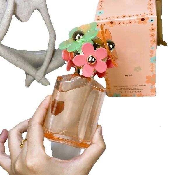 woman perfume lady spray latest fragrance 75ml edt daze floral fruity notes highest quality and fast delivery
woman perfume lady spray latest fragrance 75ml edt daze floral fruity notes highest quality and fast delivery