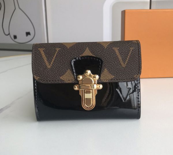 womens designer wallets luxury twist lock short purses woman fashion flower letter card holder high-quality patent leather ladies small clut, Red;black
womens designer wallets luxury twist lock short purses woman fashion flower letter card holder high-quality patent leather ladies small clut, Red;black