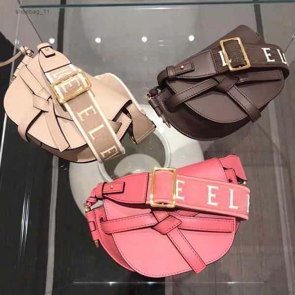 gate dual puzzle clutch saddle bags pochette cross body women luxury designer hand bag men genuine leather pochette totes bag messenger unde
gate dual puzzle clutch saddle bags pochette cross body women luxury designer hand bag men genuine leather pochette totes bag messenger unde