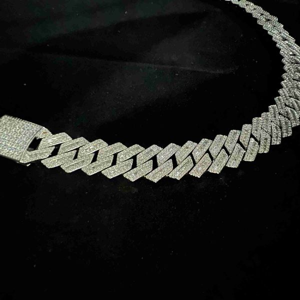 iced out pass diamond tester vvs moissanite jewelry necklace bracelet women 18mm cuban link chain, Silver
iced out pass diamond tester vvs moissanite jewelry necklace bracelet women 18mm cuban link chain, Silver