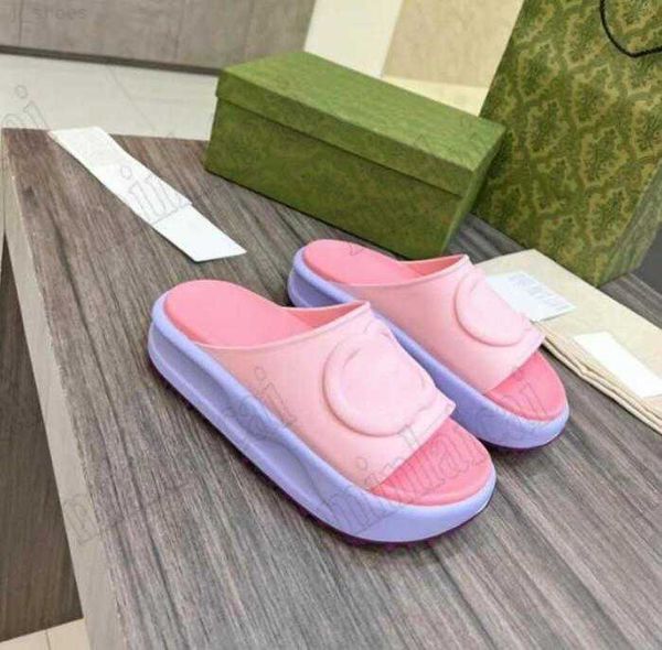 designer 2023ss slides women's rubber platform slide sandal with interlocking g 692845 italy low-heel eva platform slipper summer shoes, Black
designer 2023ss slides women's rubber platform slide sandal with interlocking g 692845 italy low-heel eva platform slipper summer shoes, Black