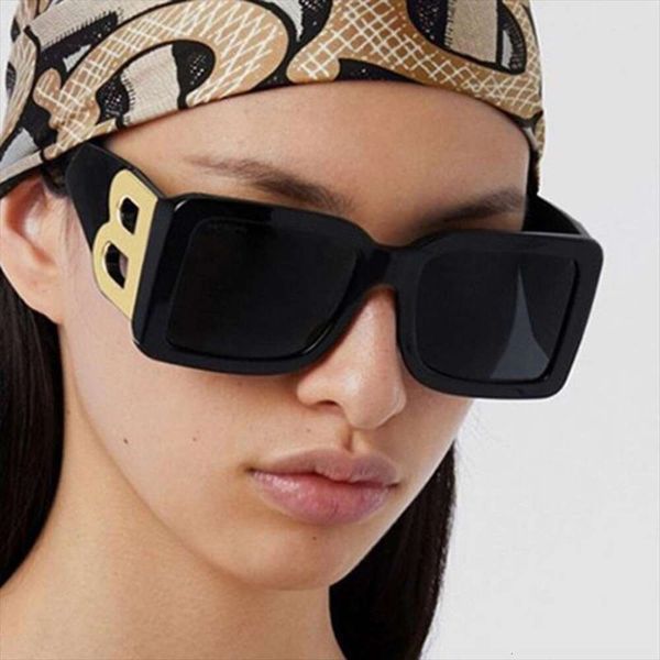 title womens retro sunglasses big frame square mens trendy personality ins, White;black
title womens retro sunglasses big frame square mens trendy personality ins, White;black