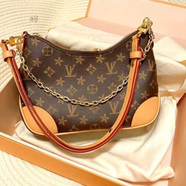 m45832 pochette croissant satchel bag man louvis boulogne brown flower luxury tote handbag leather crossbody clutch designer womens i v wall
m45832 pochette croissant satchel bag man louvis boulogne brown flower luxury tote handbag leather crossbody clutch designer womens i v wall