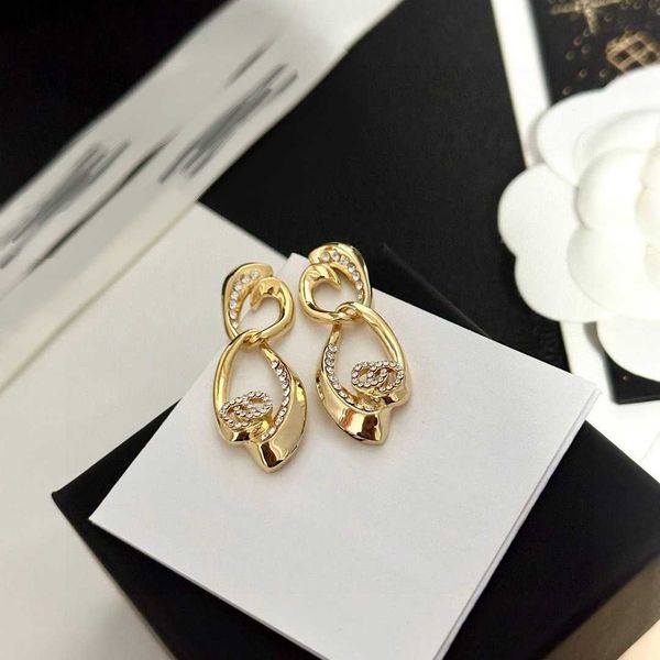 designer earrings for women diamond inlaid design charm jewelry double ring design ear pendants including box valentine's day gift, Golden
designer earrings for women diamond inlaid design charm jewelry double ring design ear pendants including box valentine's day gift, Golden