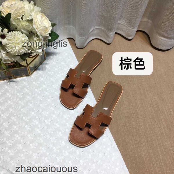 versatile sandal slippers oran women summer designer women's shoes bear slipper color matching leatone line for tourism wear flat botto
versatile sandal slippers oran women summer designer women's shoes bear slipper color matching leatone line for tourism wear flat botto
