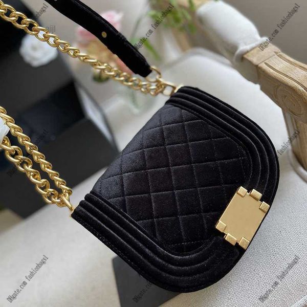 2022ss french women tweed classic flap shoulder bag diamond lattice quilted gold chain luxury designer cosmetic handbag fashion versatile co
2022ss french women tweed classic flap shoulder bag diamond lattice quilted gold chain luxury designer cosmetic handbag fashion versatile co