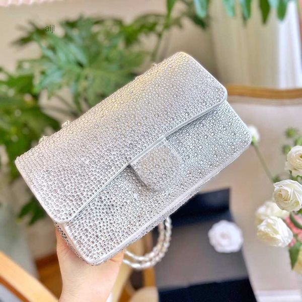 autumn winter classic flap strass bags shiny crystal quilted silver metal matelasse chian crossbody shoulder cosmetic purse luxury designer
autumn winter classic flap strass bags shiny crystal quilted silver metal matelasse chian crossbody shoulder cosmetic purse luxury designer
