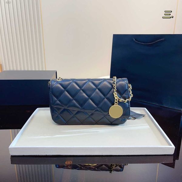 5a luxurys designers shoulder bags quality high c handbags fashion women crossbody handbag gold coin chain bag clutch totes ladies purses wa
5a luxurys designers shoulder bags quality high c handbags fashion women crossbody handbag gold coin chain bag clutch totes ladies purses wa