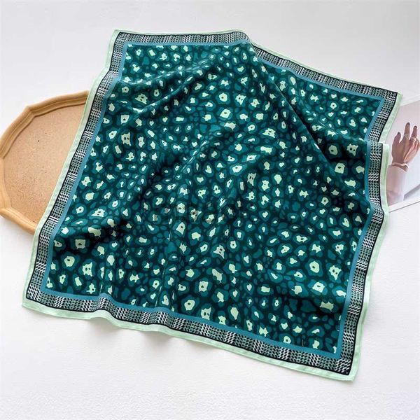 scarves design square scarf for women small plaid velour hand wrist neckerchief neck tie hair 2023 fashion new foulard echarpe bandana hkd23, Blue;gray
scarves design square scarf for women small plaid velour hand wrist neckerchief neck tie hair 2023 fashion new foulard echarpe bandana hkd23, Blue;gray