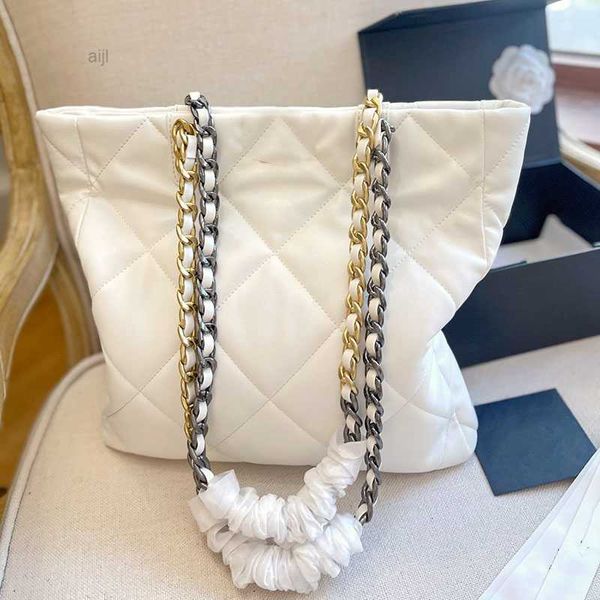 2022women fashion large capacity tote shoulder bag luxury designer handbag calfskin quilted diamond lattice gold silver double chain shoppin
2022women fashion large capacity tote shoulder bag luxury designer handbag calfskin quilted diamond lattice gold silver double chain shoppin
