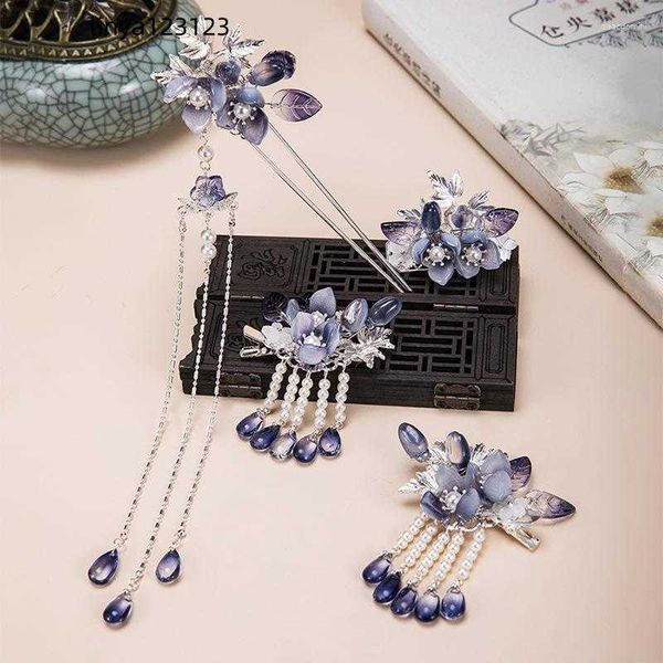 hair clips elegant accessories set with gemstone hairpins and tassels - chinese style, Golden;silver
hair clips elegant accessories set with gemstone hairpins and tassels - chinese style, Golden;silver