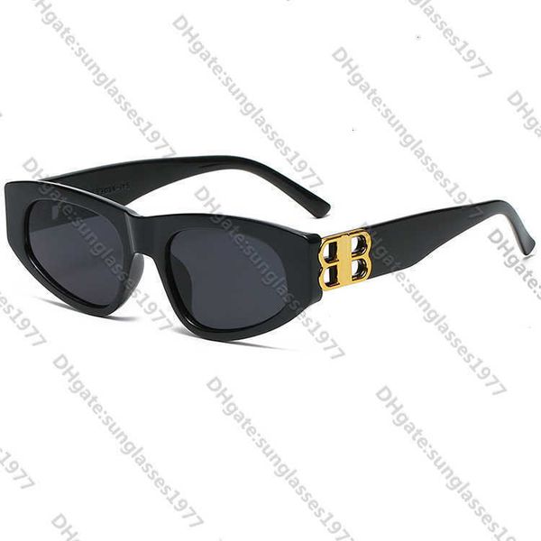 Fashion sunglasses New B letters Sunglasses triangle cat's eye show fashion trend{category}
Fashion sunglasses New B letters Sunglasses triangle cat's eye show fashion trend{category}