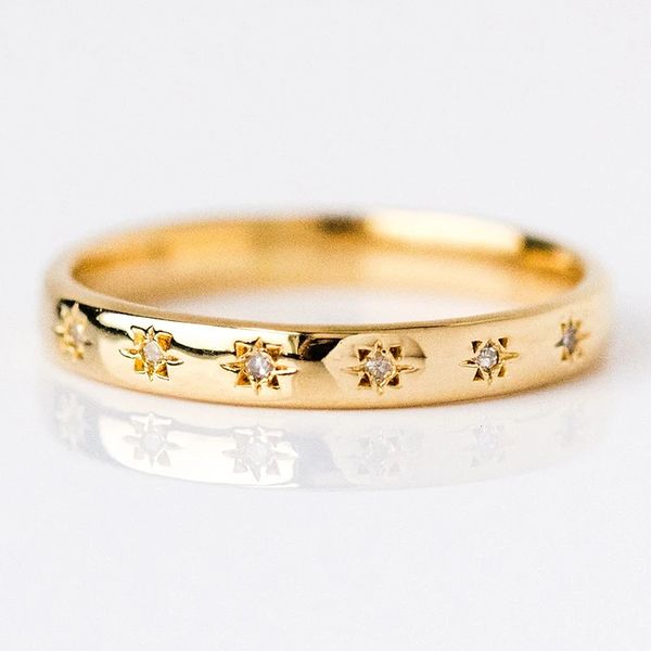 band rings huitan korean style simple metal for women inlaid shiny cz stone daily wearable accessories versatile girls finger jewelry 230830, Silver
band rings huitan korean style simple metal for women inlaid shiny cz stone daily wearable accessories versatile girls finger jewelry 230830, Silver