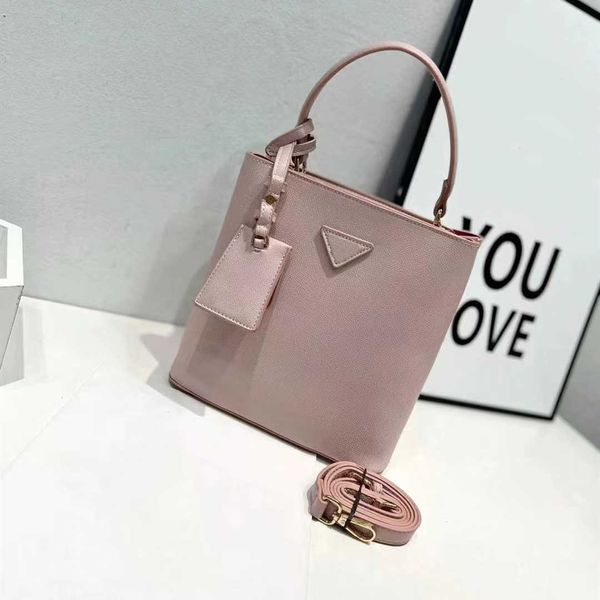fashion mini bucket bag luxury designer shoulder bag handbag classic women evening dress crossbody bag shopping bags high-quality leather
fashion mini bucket bag luxury designer shoulder bag handbag classic women evening dress crossbody bag shopping bags high-quality leather