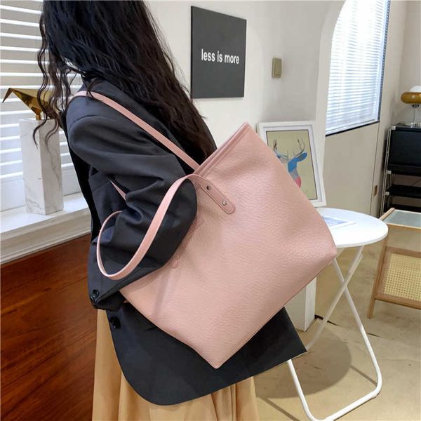 shoulder bags westernized and minimalist tote bag summer new fashion commuter large capacity casual versatile
shoulder bags westernized and minimalist tote bag summer new fashion commuter large capacity casual versatile