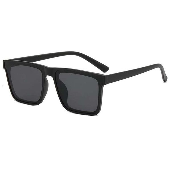 polarized sunscreen fashion driving glasses sunglasses mens and womens anti blue light plain face, White;black
polarized sunscreen fashion driving glasses sunglasses mens and womens anti blue light plain face, White;black