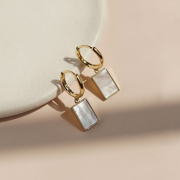 new design shell square pendant earrings luxury for woman girls fashion jewelry party gift wholesale yme053, Silver
new design shell square pendant earrings luxury for woman girls fashion jewelry party gift wholesale yme053, Silver