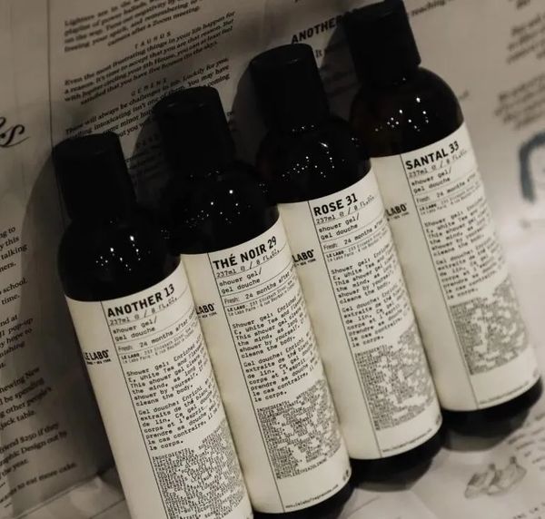 le labo shower gel 237ml santal 33 rose 31 another 13 lys 41 bath full body wash moisturizing cream lotion 8fl.oz fast delivery
le labo shower gel 237ml santal 33 rose 31 another 13 lys 41 bath full body wash moisturizing cream lotion 8fl.oz fast delivery